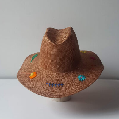 H422 BROWN