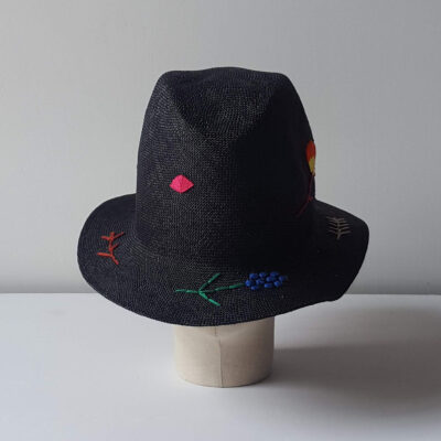 H423 BLACK